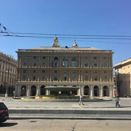 Проживание в семье Centro Генуя